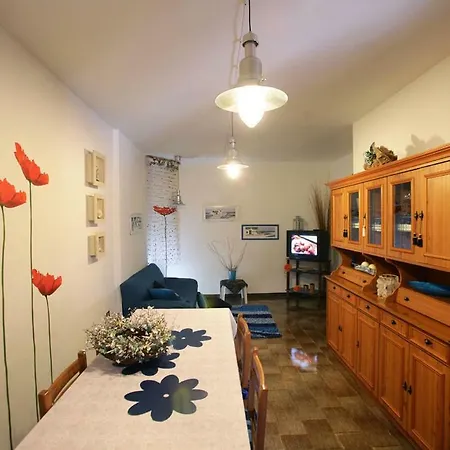 Διαμέρισμα Red Flower House
